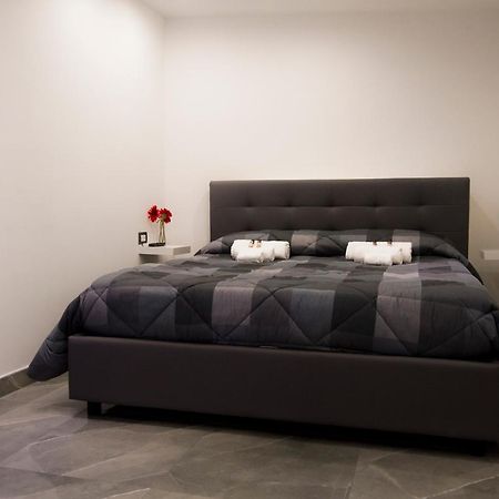 Suite Napoli Sotterranea Con Vasca Idromassaggio 외부 사진