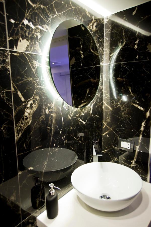 Suite Napoli Sotterranea Con Vasca Idromassaggio 외부 사진